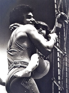 armando_armandito_rope_ladder_1974