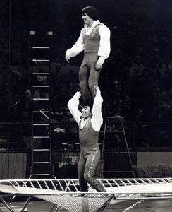 armando_tito_trampoline_ringing_1973